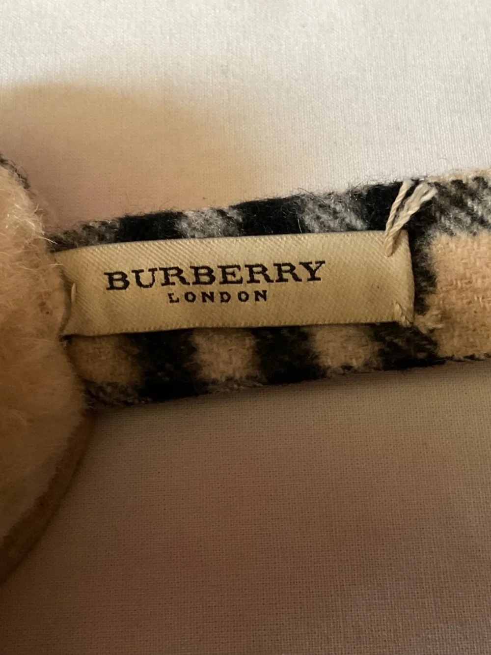 Burberry Nova Check Cashmere & Shearling Earmuff O/S Made in England
